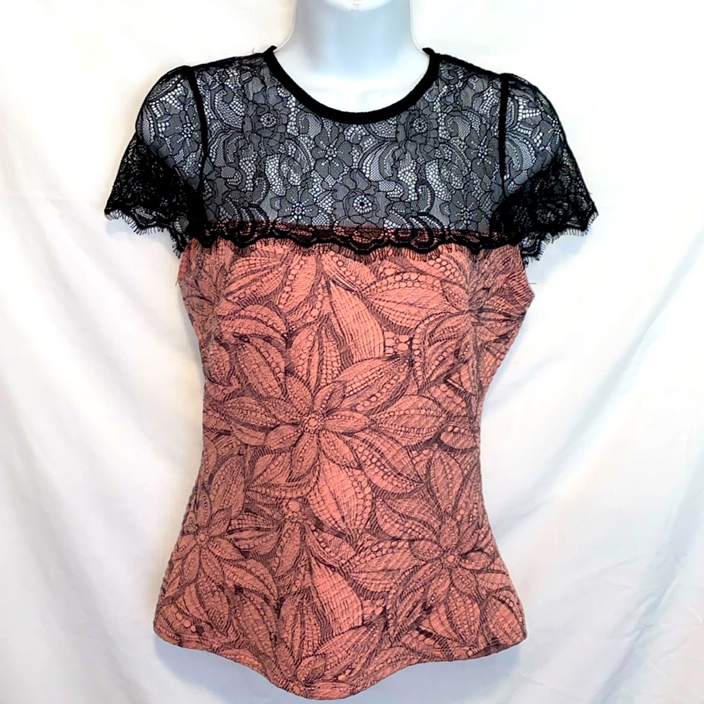 Kimcine Split Fabric Fitted Stretch Black Pink Peplum Lace Top Sz Small